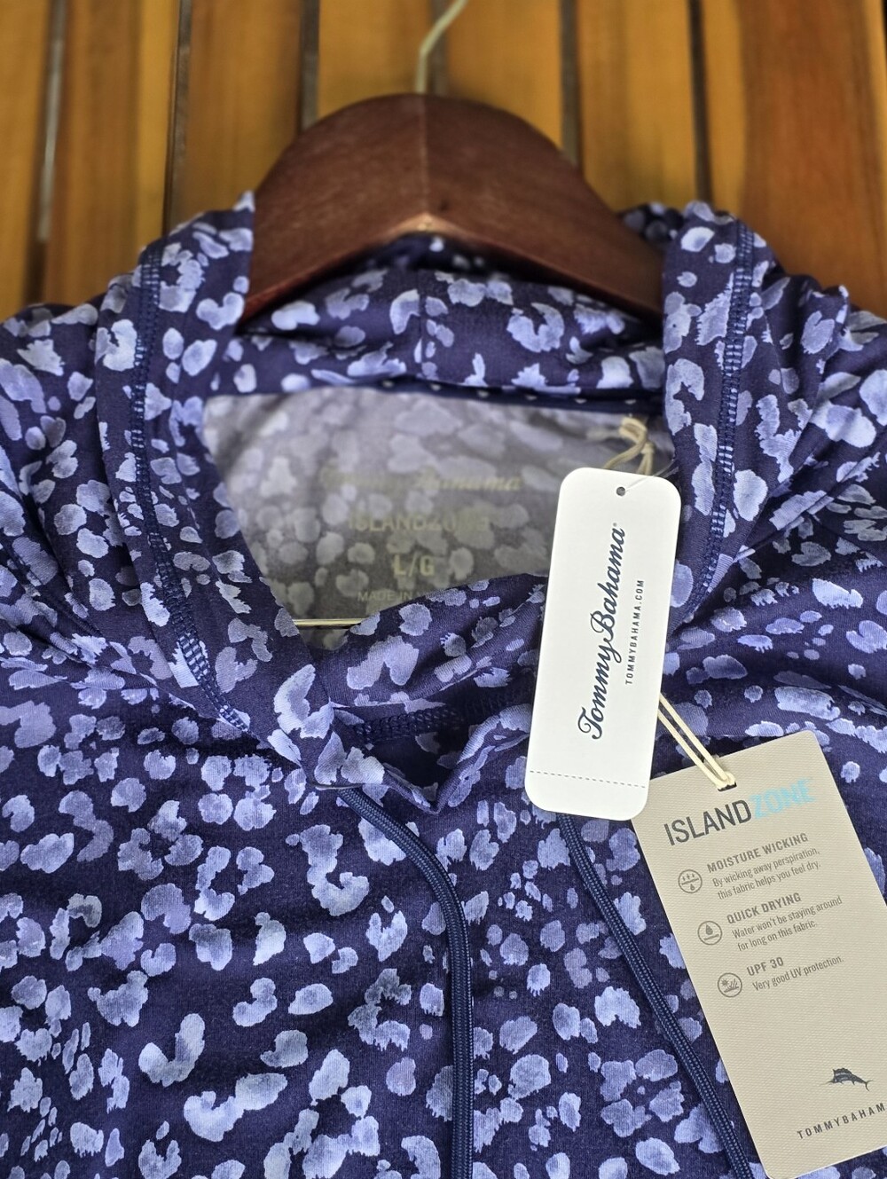 Tommy Bahama Heathered Gray and Light Blue Sleep Top - Picture 5 of 9